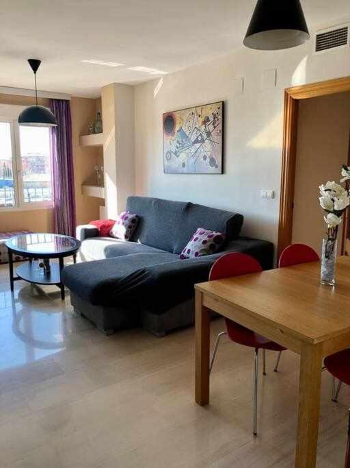 H&H Suite Train Station Apartament Granada Luaran gambar